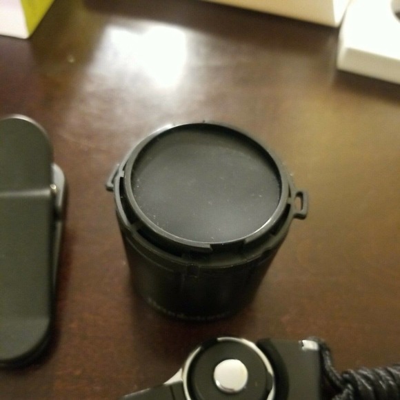 Brookstone Mobile Photo Lens 8mm Super Fisheye Lens Fits Any Smart Phones NOB - Picture 8 of 12